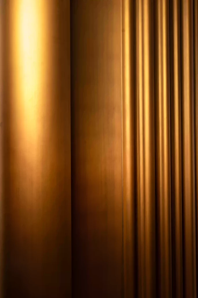 Dettaglio pannellatura Drappeggio di Antonacci Falegnamerie